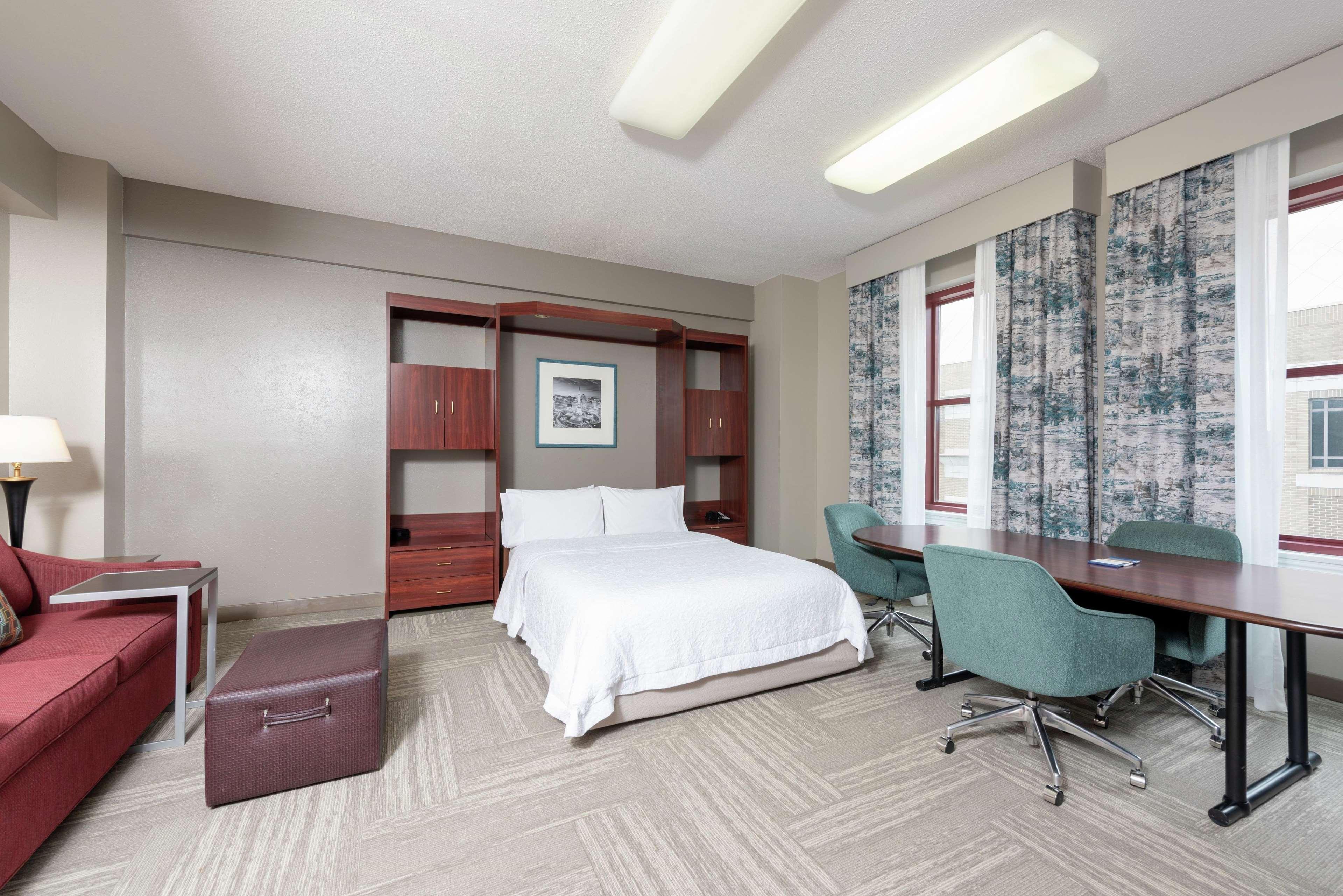 Hampton Inn Indianapolis Downtown Across From Circle Centre Номер фото