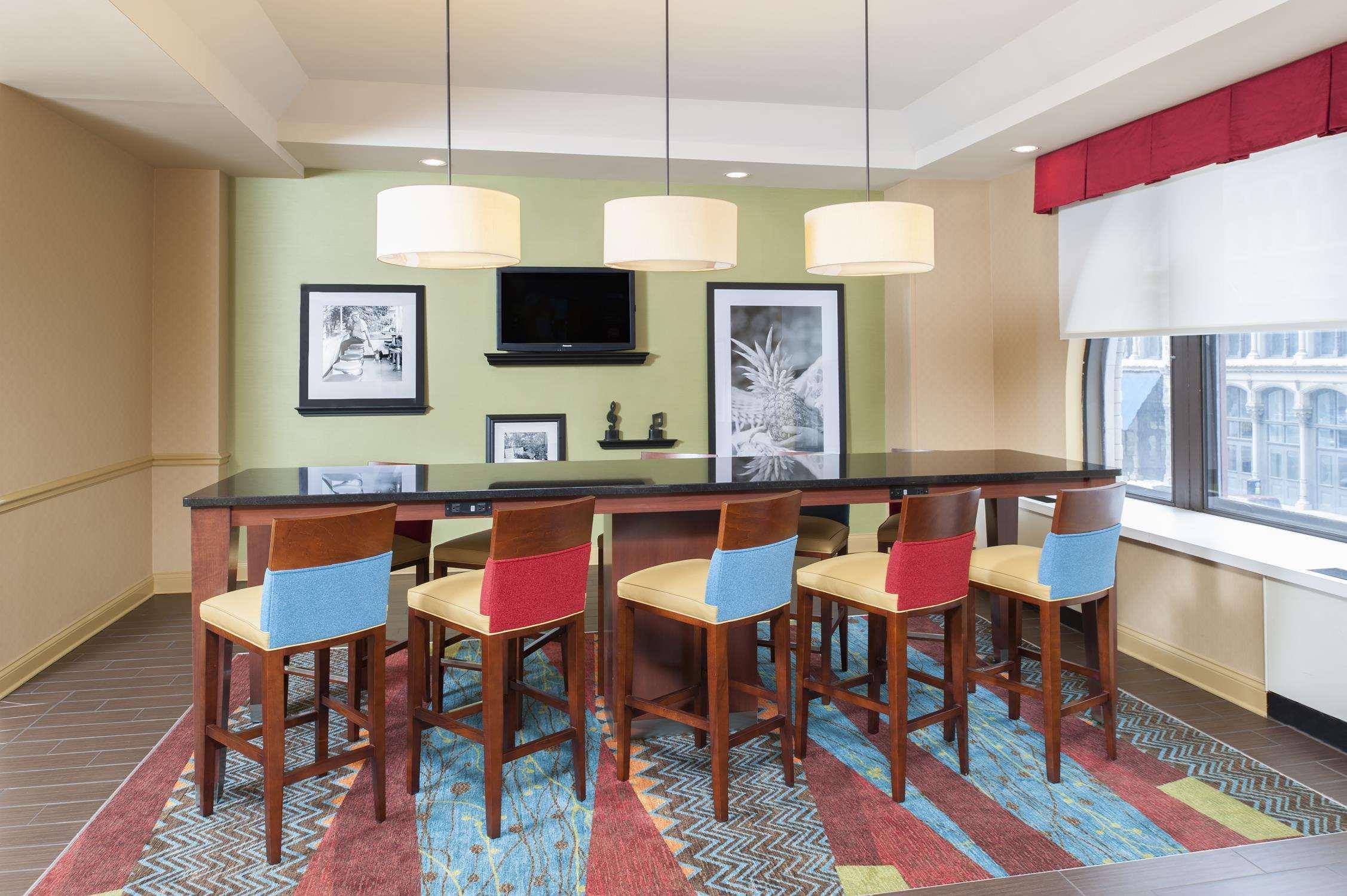 Hampton Inn Indianapolis Downtown Across From Circle Centre Удобства фото