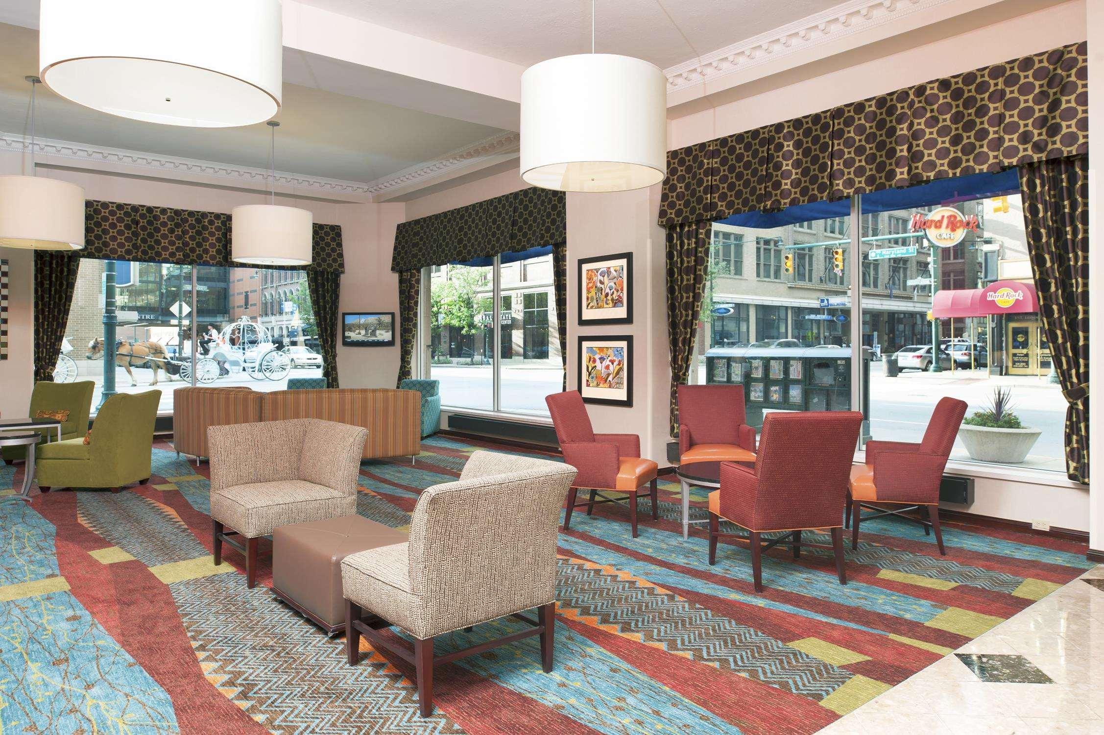 Hampton Inn Indianapolis Downtown Across From Circle Centre Интерьер фото